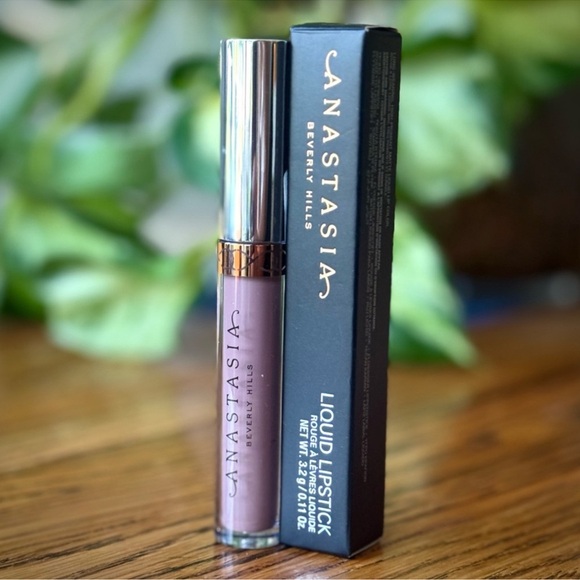 GRIM | Anastasia Beverly Hills Liquid Lipstick - Soft Lavender, Full Size - Picture 1 of 3